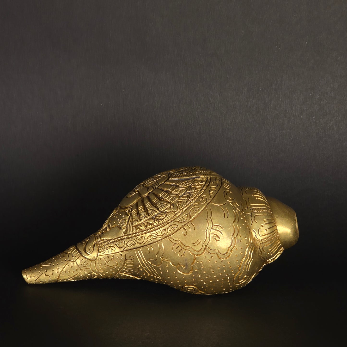 3.5" Ganesh Carved Shankh  In Brass.