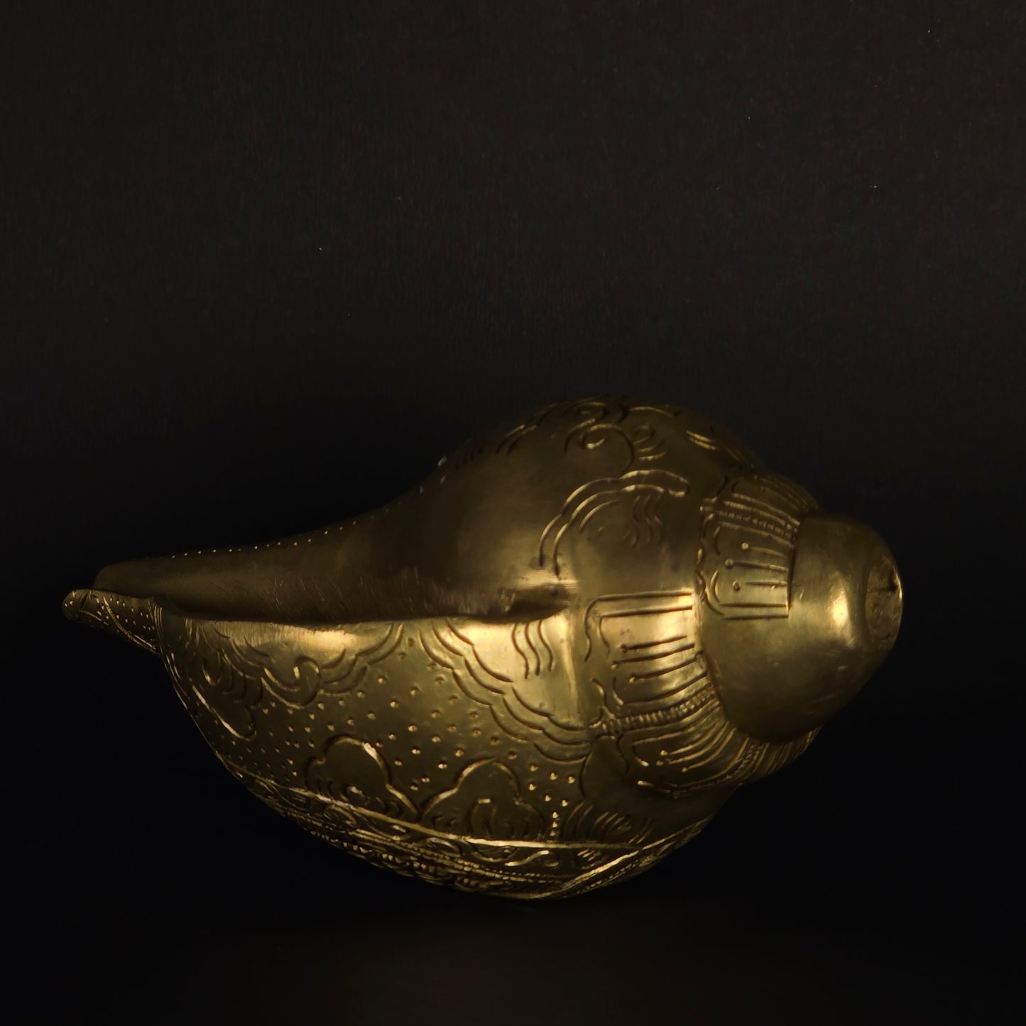 3.5" Ganesh Carved Shankh  In Brass.