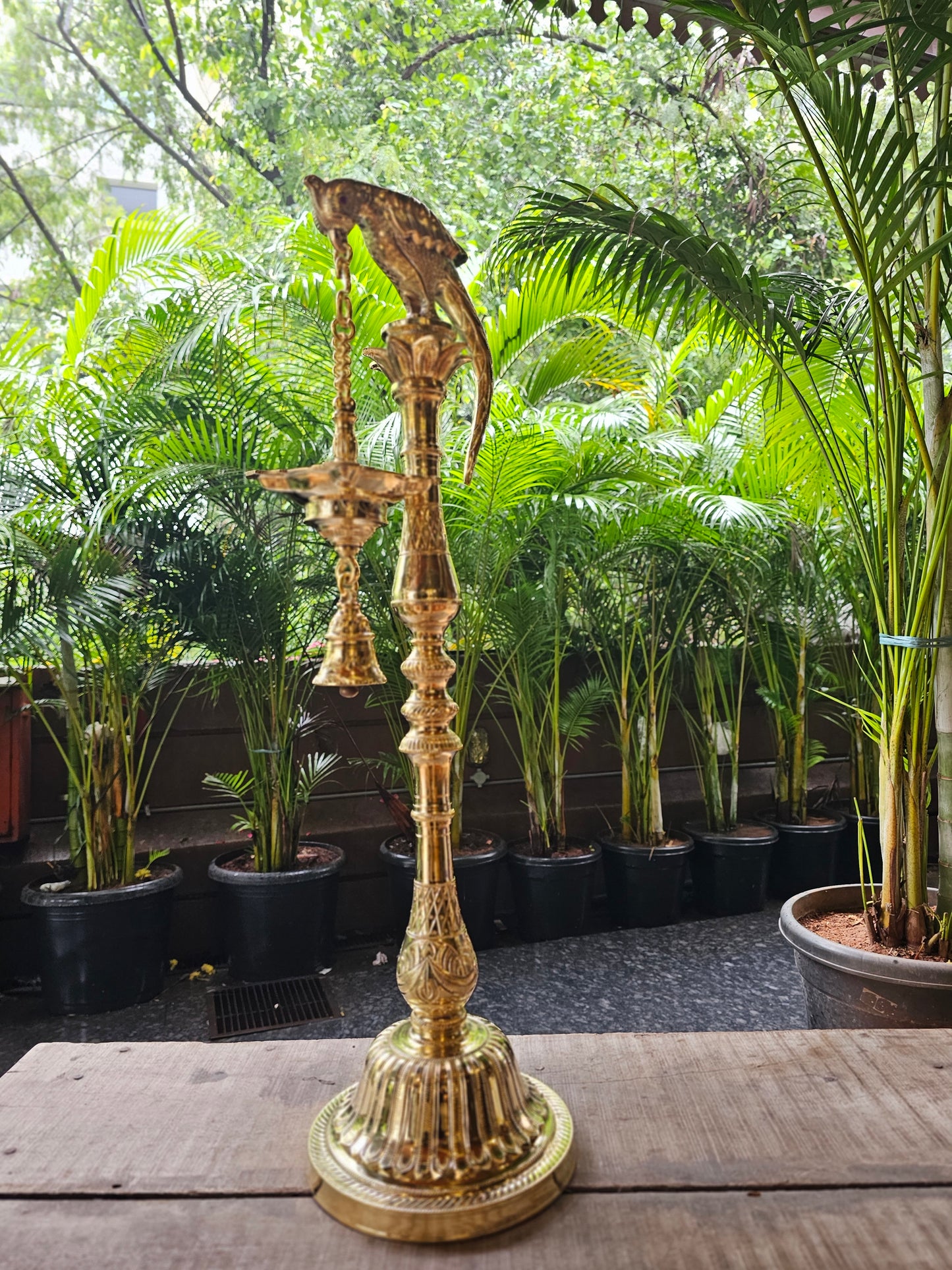 30" Parrot Lamp in Bronze