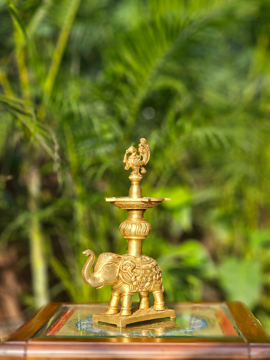 12" Elephant Decorative Lamp in Brass